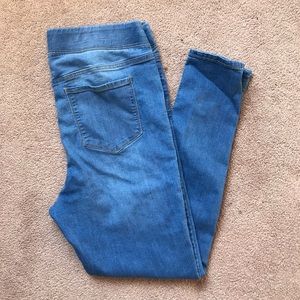 Old Navy jeggings // no holes